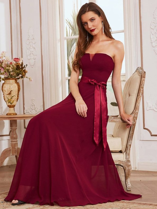 Romantic Strapless Knotted Waistband Long Bridesmaid Dress - Burgundy