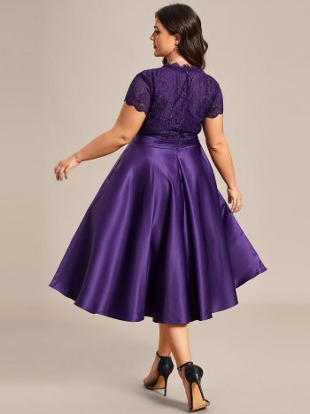 Plus Size V-neck Lace Bodice A-line Cocktail Dress with Pockets - Dark Purple