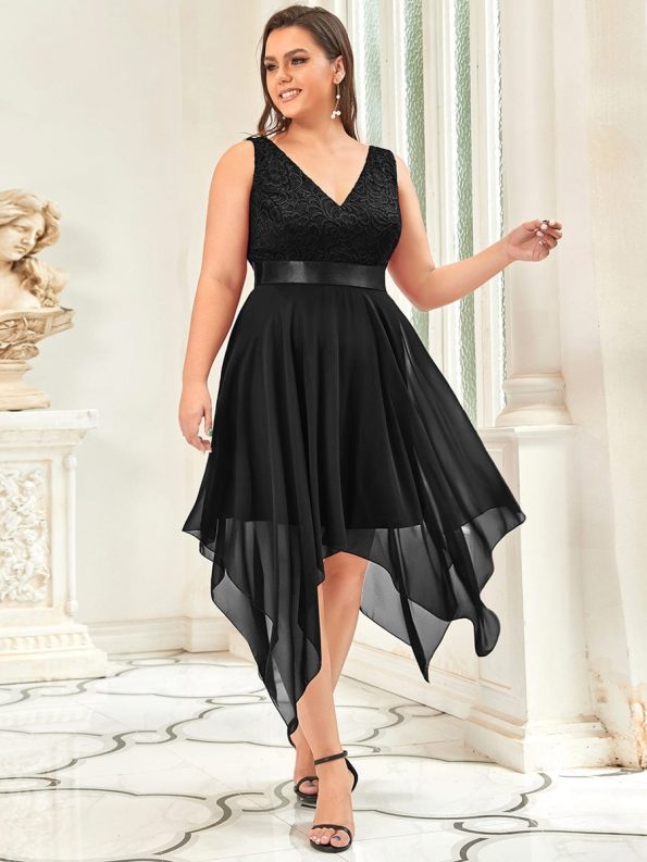 Plus Size Stunning V Neck Prom Lace Dress for Women - Black