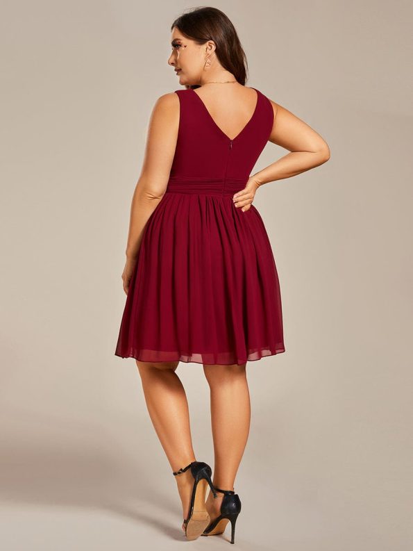 Plus Size Chiffon Sleeveless V Neck Short Bridesmaid Dress - Burgundy