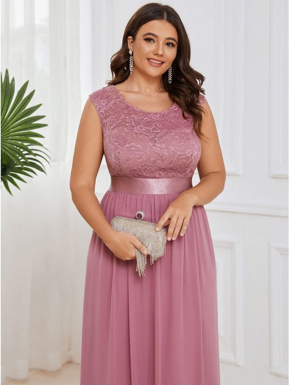 Plus Size Classic Round Neck V Back A-Line Chiffon Bridesmaid Dresses with Lace - Purple Orchid