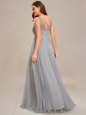 Exquisite Applique Embroidery Bodice Sleeveless A-Line Tulle Evening Dress - Grey