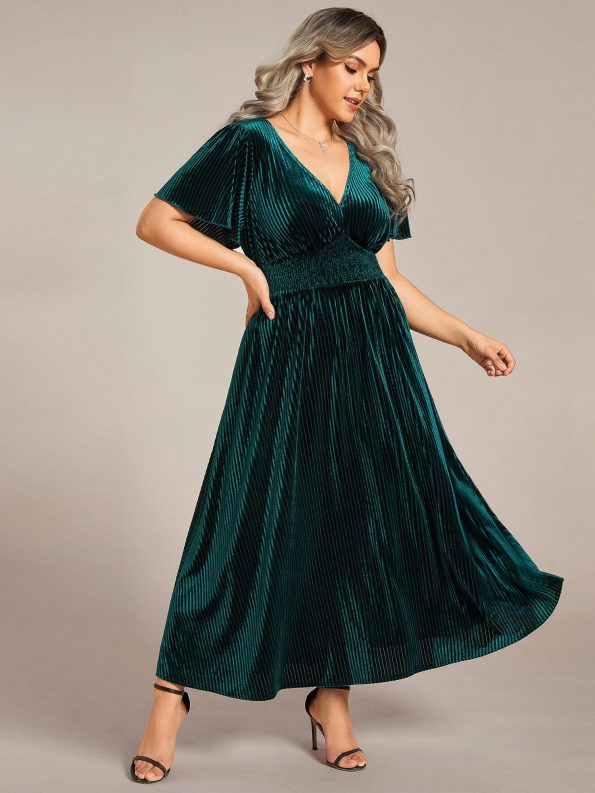 Plus Size A-line V-Neck Short Sleeve Pleated Velvet Fall Wedding Guest Dress - Dark Green