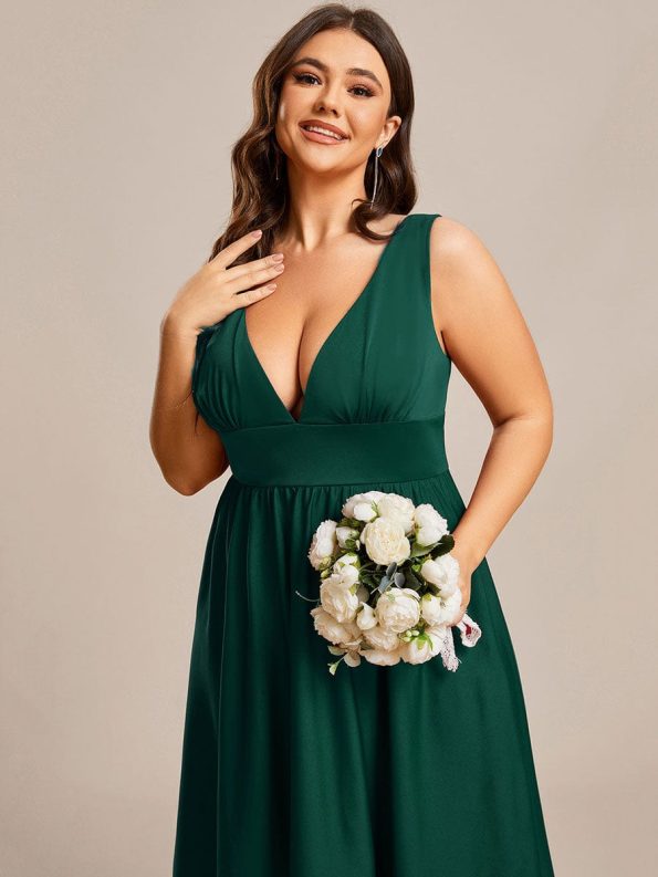 Plus Size Elegant High-Low Sleeveless Empire Waist Bridesmaid Dress - Dark Green