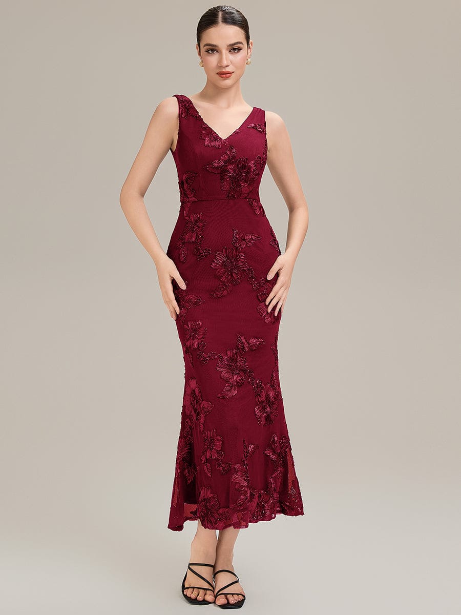 Deep V-Neck Embroidered Sleeveless Evening Dress - Burgundy Deep V-Neck Embroidered Sleeveless Evening Dress - Burgundy